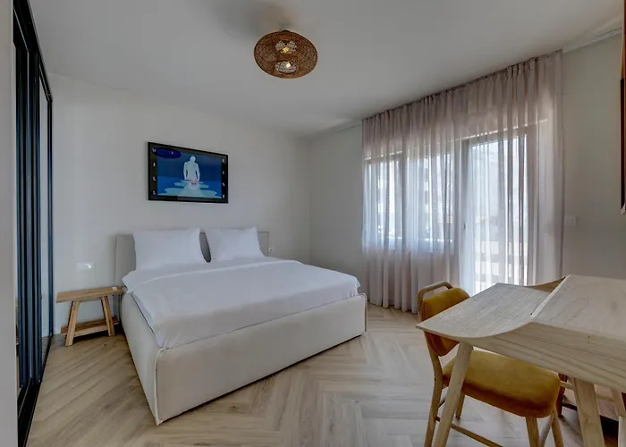 Palmezzo Beachfront With Heated Pool Apartman Trogir