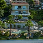 Palmezzo Beachfront With Heated Pool * Trogir