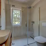 Palmezzo Beachfront With Heated Pool Daire *