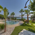 Daire Palmezzo Beachfront With Heated Pool Trogir