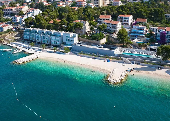 Διαμέρισμα Palmezzo Beachfront With Heated Pool
